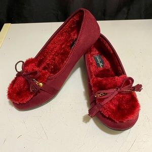 Ashley Blue burgundy velvet flat shoes size 8